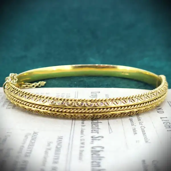 Date 1902! Antique 15ct Gold Bangle