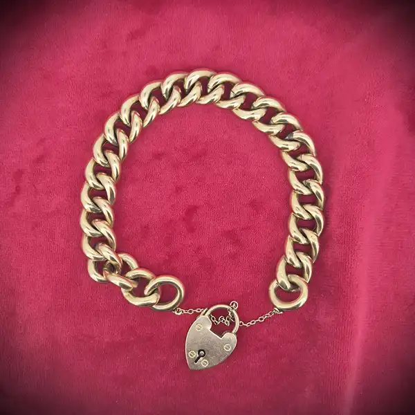 Antique 9ct Charm Bracelet