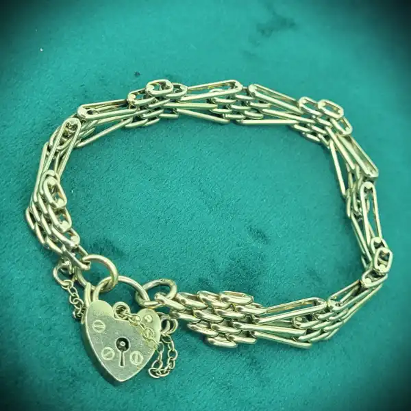 9ct Yellow Gold Fancy Gate Bracelet
