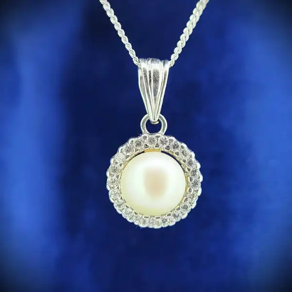 18ct Gold Pearl and Diamond Necklace