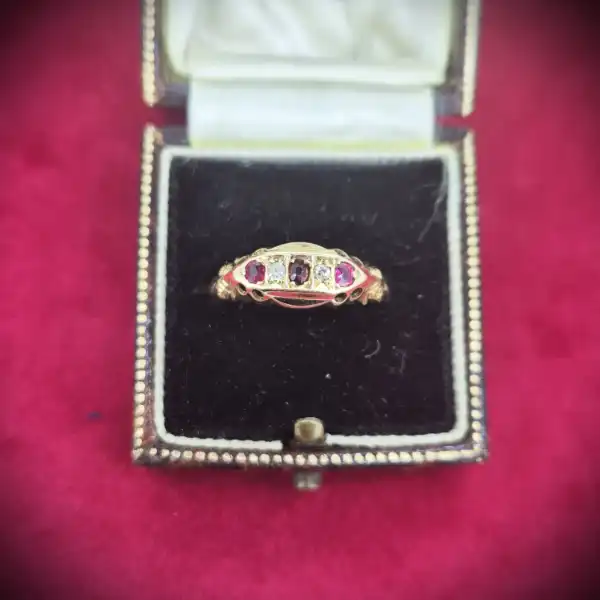 Date 1924! Ruby & Diamond Boat Ring