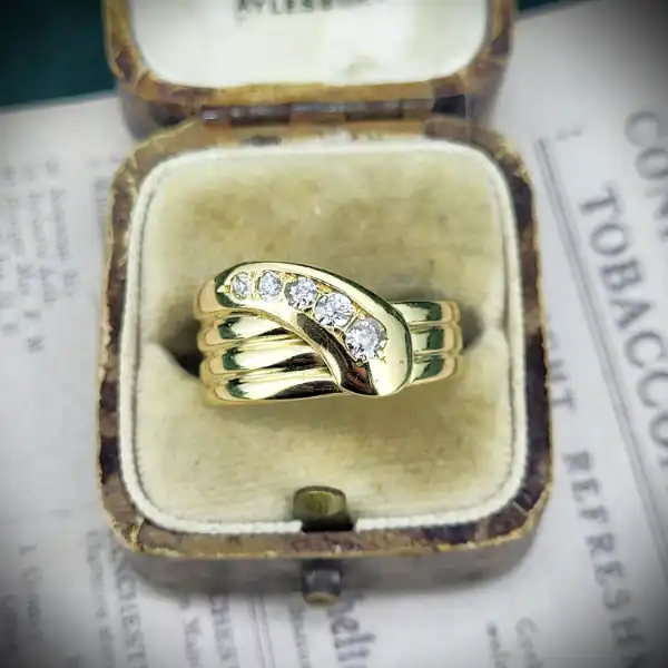 Date 1863! 18ct Gold and Diamond Snake Ring