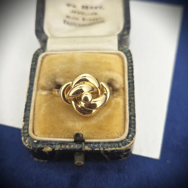 18ct Yellow Gold Italian Knot Ring