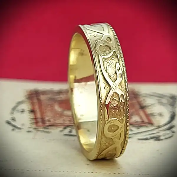 9ct Yellow Gold 4mm Celtic Patterned Ring