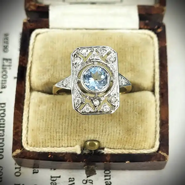 9ct Gold Art Deco Aquamarine and Diamond Ring