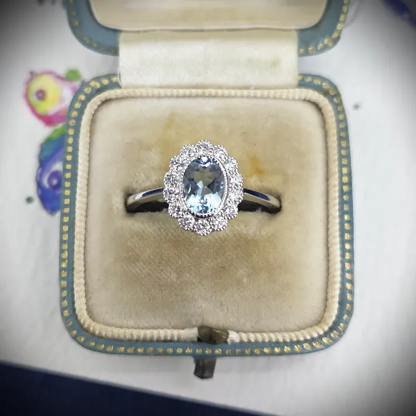 Aquamarine & Diamond Ring in 18ct White Gold