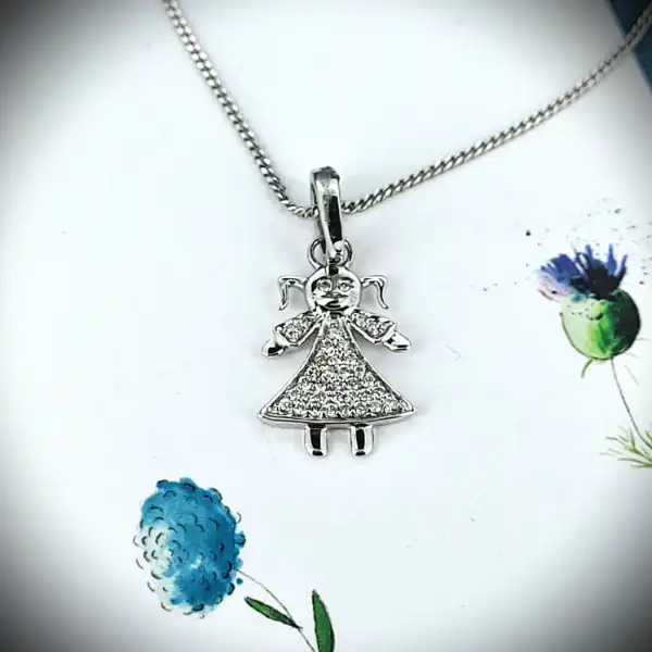 18ct White Gold Ragdoll Diamond Pendant